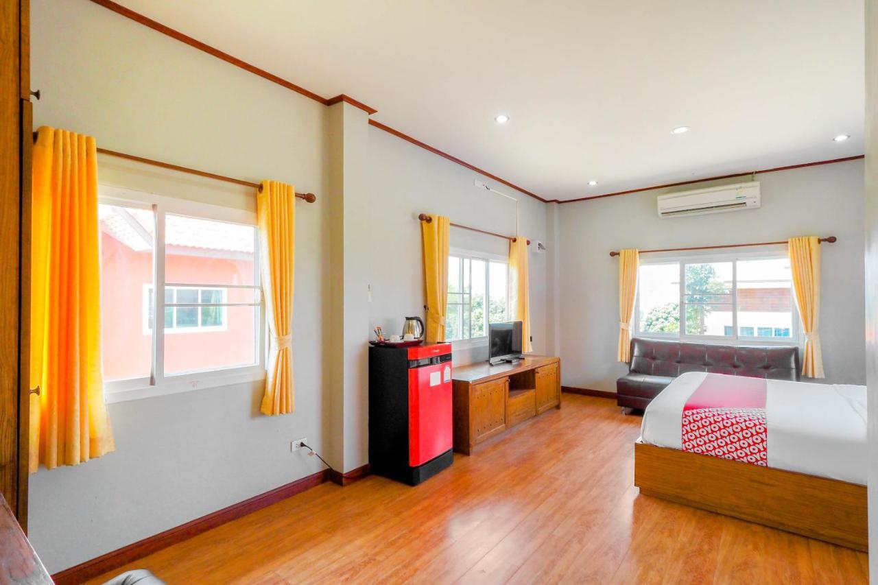 Oyo 748 Pada Homestay Mu Si Exterior photo