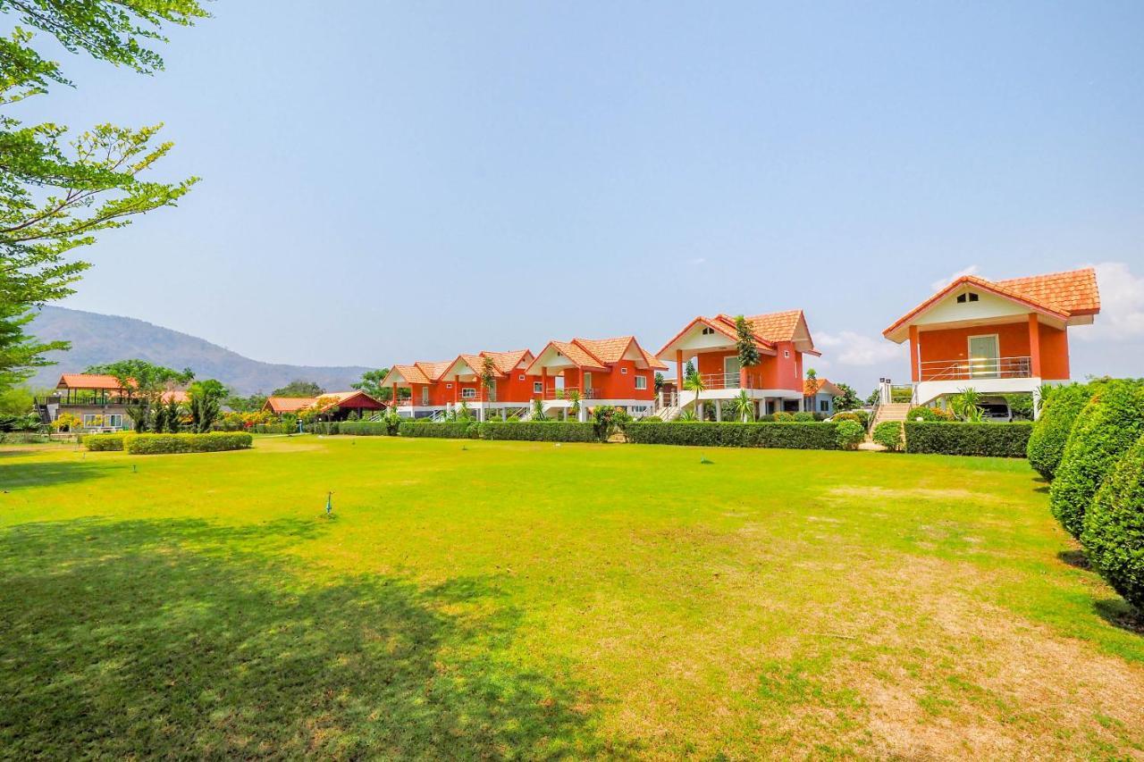 Oyo 748 Pada Homestay Mu Si Exterior photo